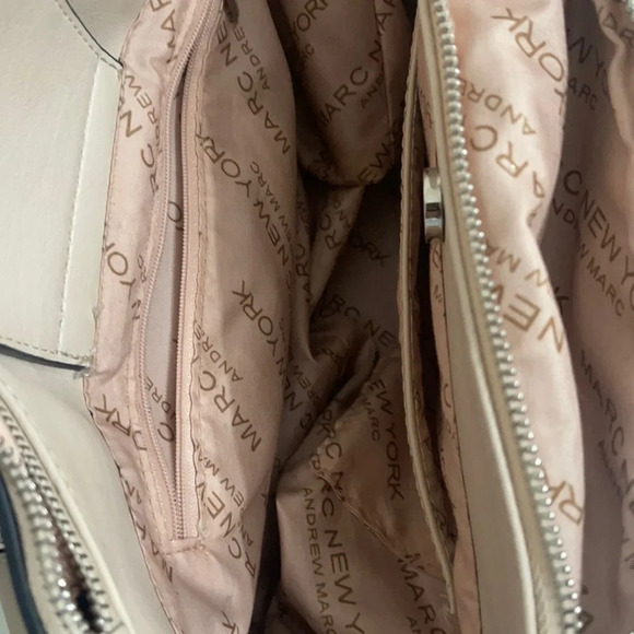 Marc New York Handbag 3 in 1 (handbag, crossbody and wristlet) - Picture 9 of 16